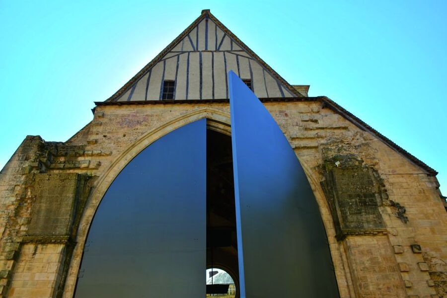 Sarlat Gourmet Tour & Market Visit with Tastings - Stop three: walnuts and Dordogne sweets