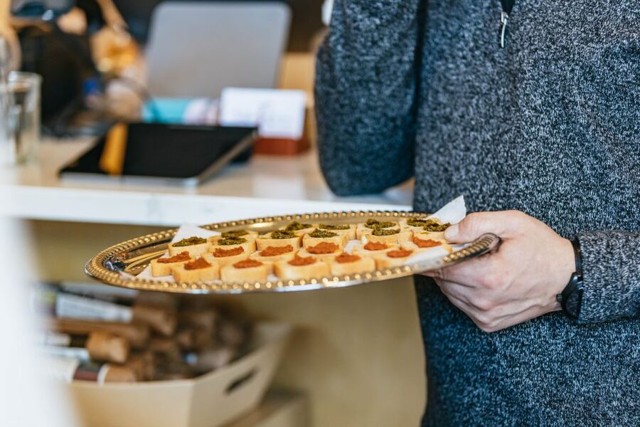 Seattle: Pike Place Market Chef-Guided Food Tour - The pace, lines, and market crowds