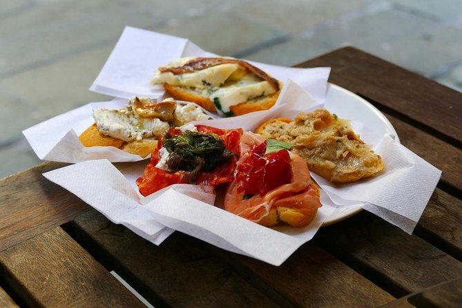 Semi-Private Venice Market and Cicchetti Food Experience - Timing, meeting point, and pace