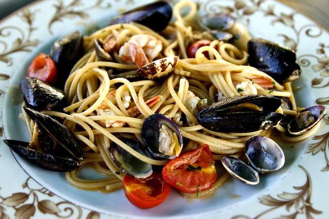 Semi-Private Venice Market and Cicchetti Food Experience - Learning the Venetian language of cicchetti