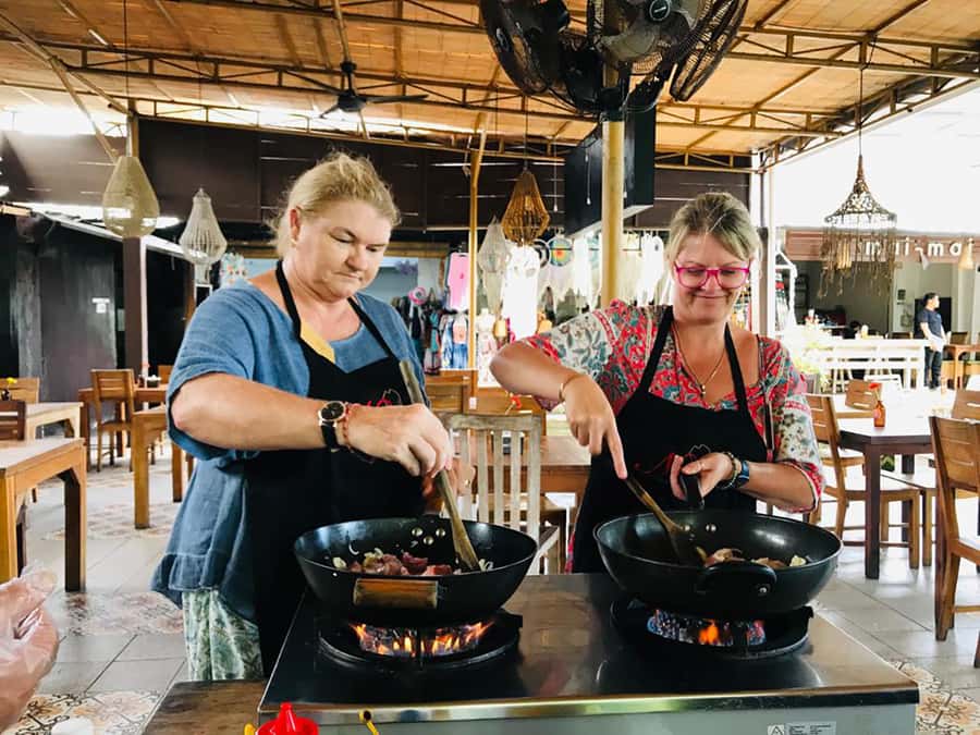 Seminyak: Balinese Cooking Class & Market Tour - Transport, timing, and small practical issues