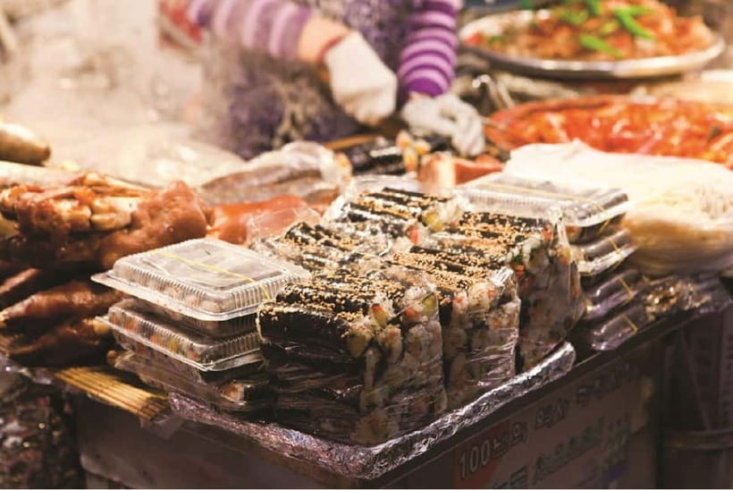 Seoul: Changgyeonggung & Gwangjang Market & Naksan Park - Key points to know before you book