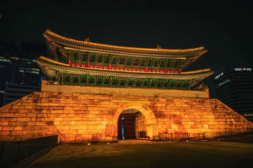 Seoul: Colonial History Tour with Prison&Palace, Market Food - What $58 includes and how much value it offers