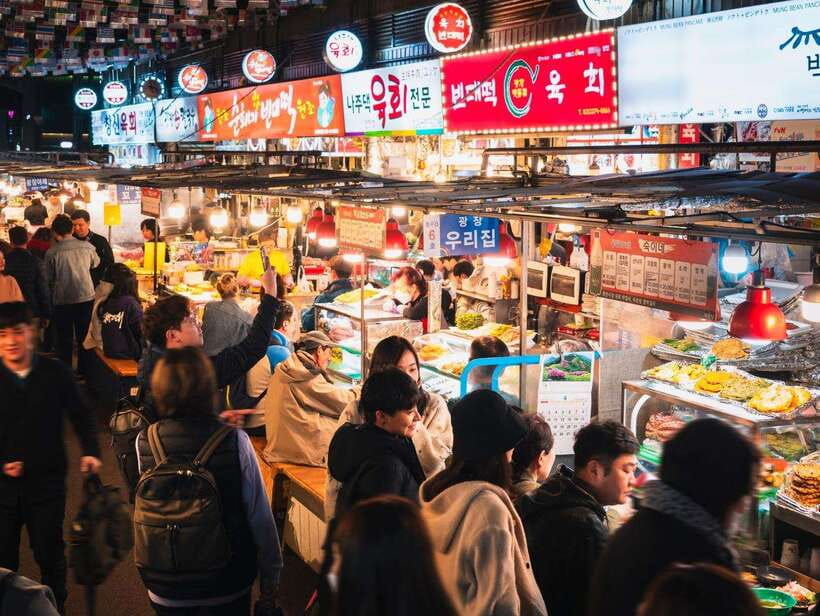 Seoul: Fearless Foodie Gwangjang Market Food Adventure - Booking details that affect your decision