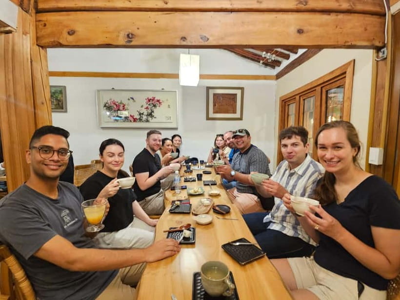 Seoul: Guided Food & Market Tour with 8+ Tastings - Key points at a glance