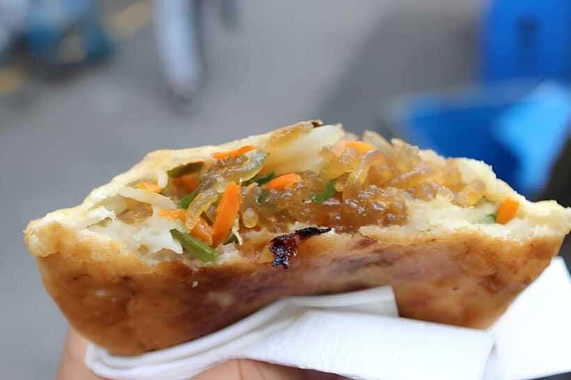 Seoul: Guided Street Food Tour at Namdaemun Market - Gimbab and Tteokbokki Bring More Variety
