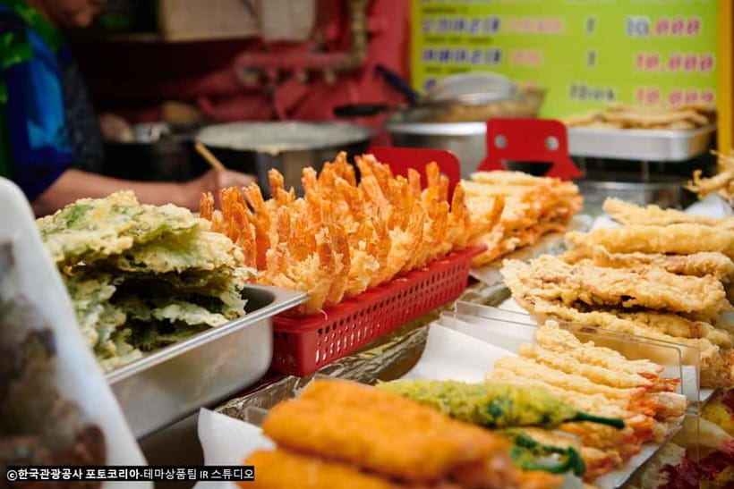 Seoul: Mt.Seorak(+CableCar Option)+Sokcho Fish Market&Beach - Five hours among Seoraksan’s trails and temples