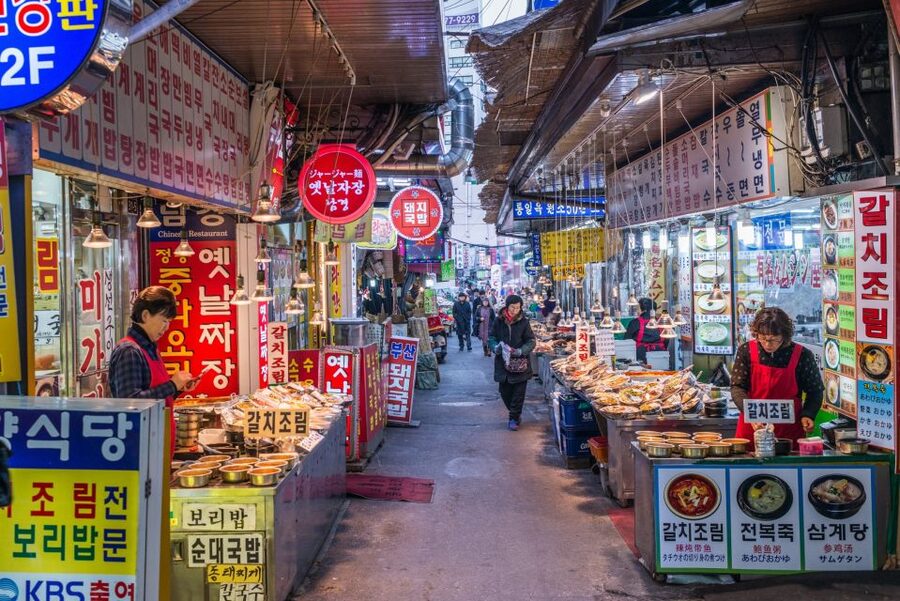 Seoul: Namdaemun Market Food Tour - Four tastings that make the route approachable