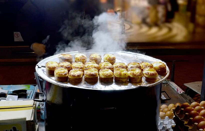 Seoul: Namdaemun Market Food Tour - Beyond food: accessories, flowers, and Korean crafts