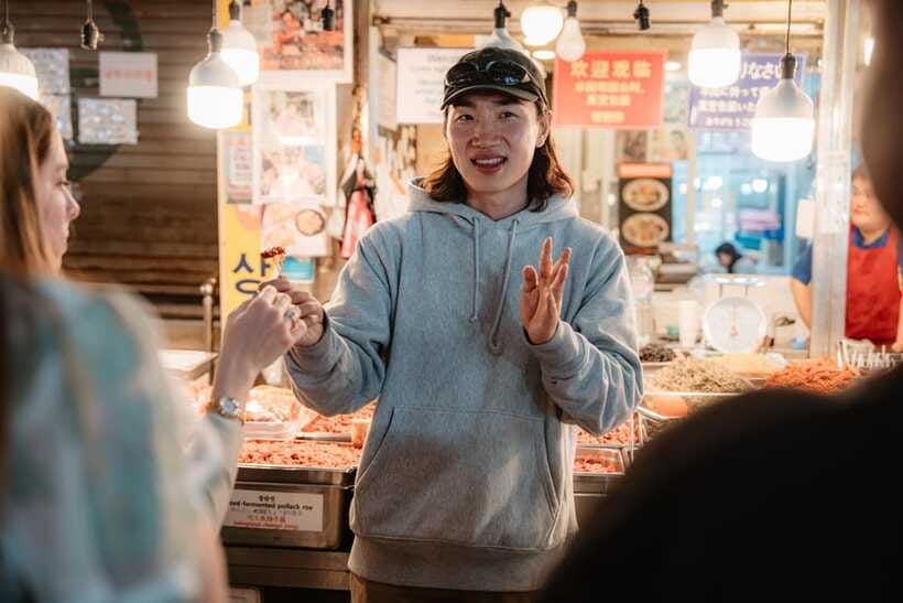 Seoul: Night Market Food Tour with Local Guide - Is 10 tastings enough for dinner?