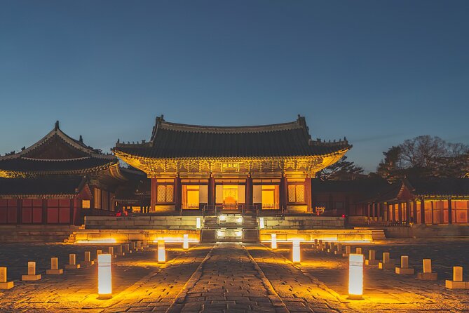 Seoul Night Palace & Market Food Tour with Vehicle - Changgyeonggung Palace and Seoul’s royal sadness