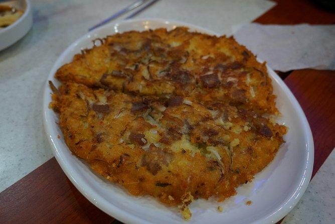 Seoul Night "Private Tour"(Korean BBQ, N-Tower, Seoul Fortress, Local Market) - Gwangjang Market after dark