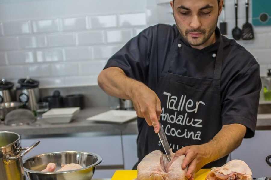 Seville: 3.5-Hour Spanish Cooking Class & Triana Market Tour - Paella with chicken, vegetables, or a separate vegetarian version