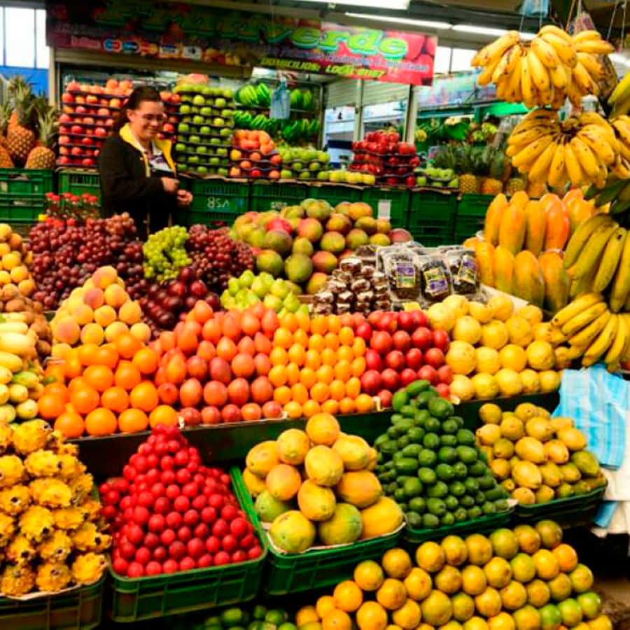 Shared Tour of Colombian Exotic Fruit at Paloquemao Market - Key points to know before you go
