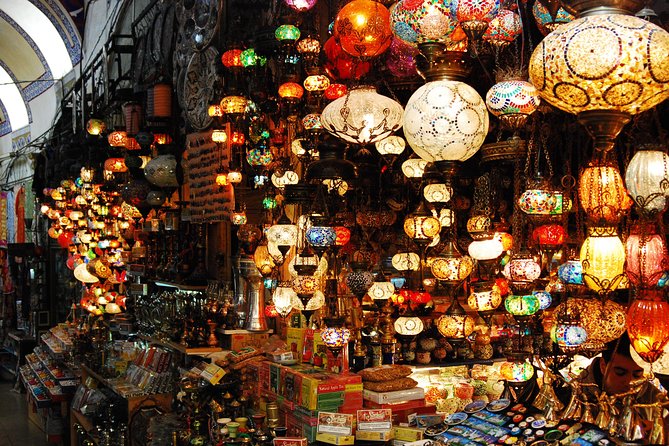 Shopping in Grand Bazaar - Tea, coffee, and a pause in the maze