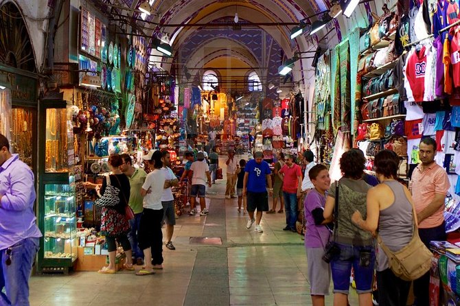 Shopping in Grand Bazaar - Finding jewelry, ceramics, rugs, and small crafts