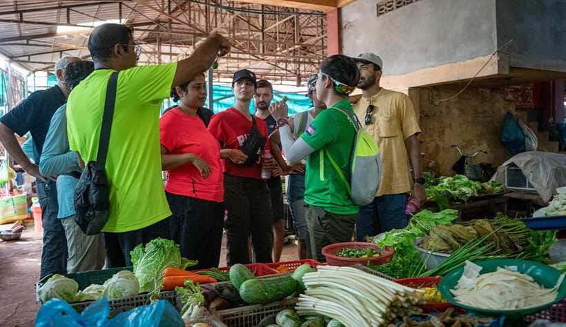 Siem Reap: Morning Cooking Class & Market Tour - Guides and the feel of the experience