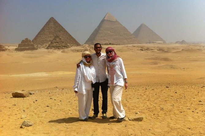 Sightseeing Day Tour to Pyramids, Egyptian Museum and Bazaar - A compact route through Cairo’s biggest sights