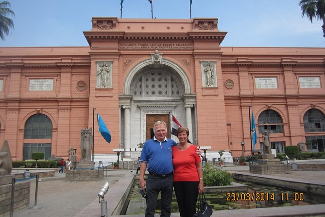Sightseeing Day Tour to Pyramids, Egyptian Museum and Bazaar from Giza or Cairo - Why this Cairo day works for first-time visitors