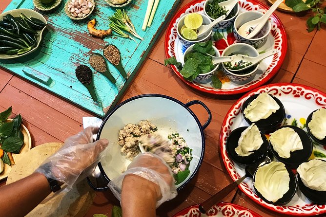 Silom Thai Cooking Experience with Market Visit - Meeting at Silom Thai Cooking School
