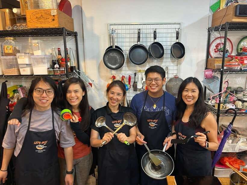 Singapore: Market-to-Table Experience and Cooking Class - Should you book the market-to-table class?