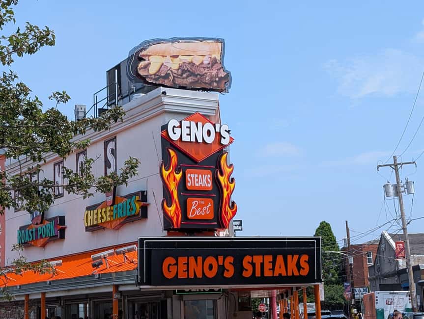 South Philly Tour: Market, Cheesesteaks & Hidden Gems - Murals That Add Color to South Philly