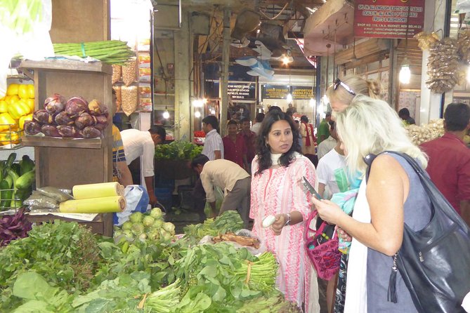 Spice Knight (Cooking Class -> Meal -> Local Market walk) - Key points at a glance