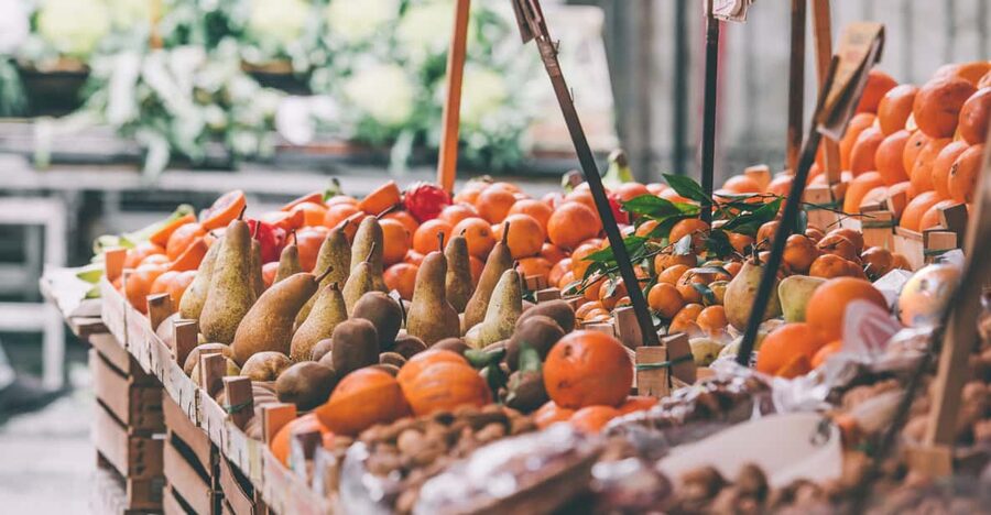 Spoleto: Market Tour and Meal at a Local's Home - Booking, cancellation, and practical details