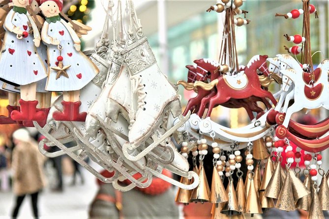 Strasbourg Christmas Market Small Group Walking Tour - Notre Dame Cathedral and the 1570 Market Tradition