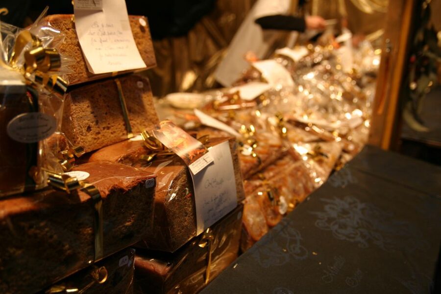 Strasbourg Christmas Market tour - Shopping for traditional Alsatian gifts