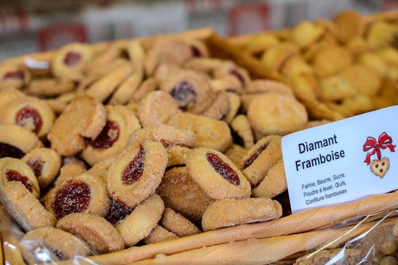 Strasbourg Christmas market tour and culinary city tour with tastings - Why Strasbourg Christmas food deserves a dedicated tour