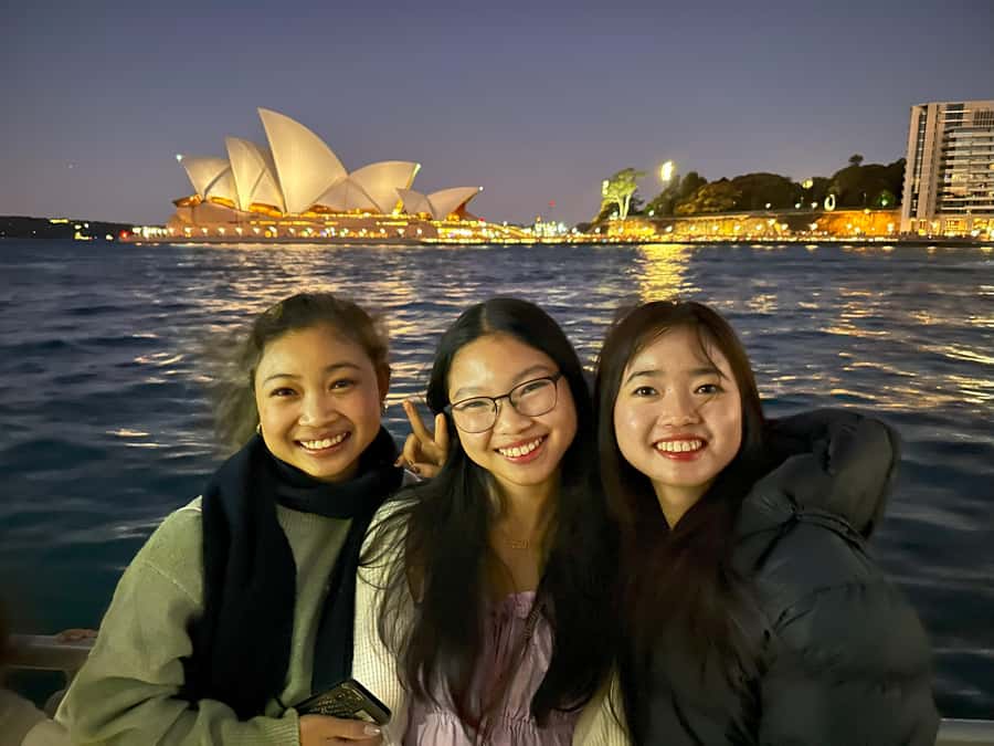 Sydney Harbour & Fish Market Sightseeing Cruise - Harbour Bridge views with time to look up
