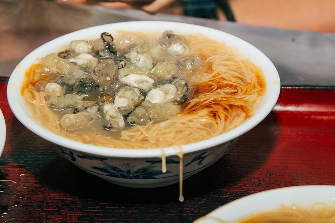 Taipei Food Tour: Night Market & Convenience Store(Food Included) - The convenience-store stop is more useful than it sounds