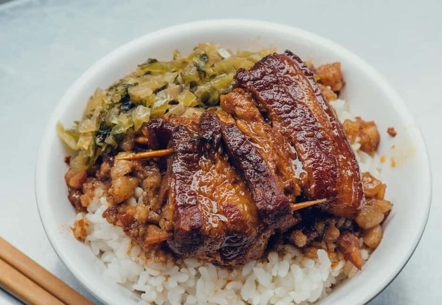 Taipei: Street Food & Hidden Eats Night Market Food Tour - Who should book this Taipei food tour?