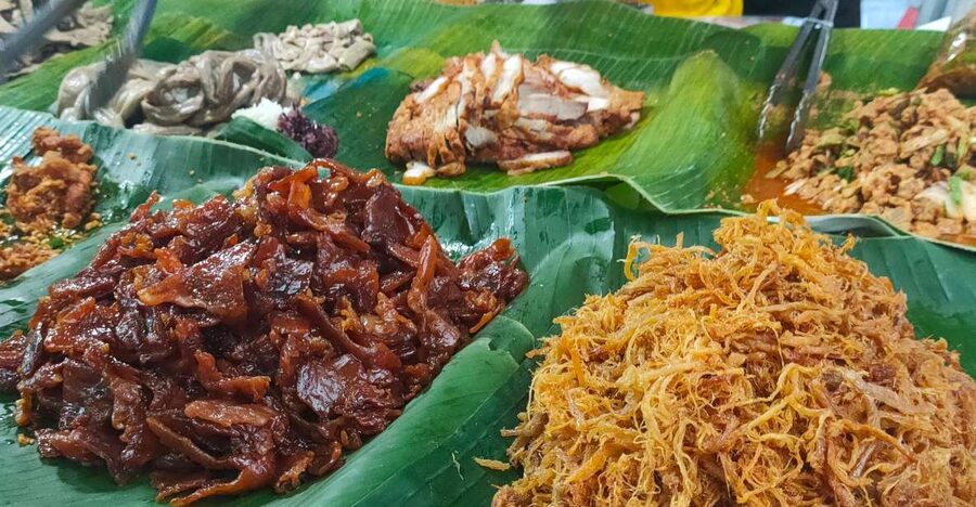 Takua Pa: Food Market, Tsunami Museum, Temple, & Old Town - Seeing the unusual design of Kong Kha Temple