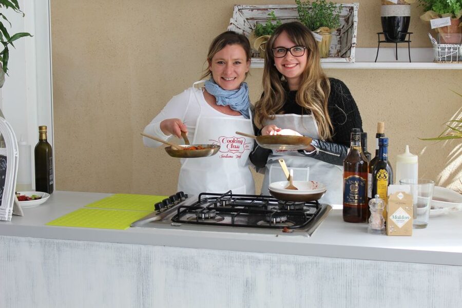 Taormina: Sicilian Cooking Class & Market Tour - The apron and certificate are useful souvenirs