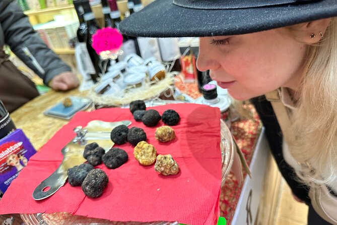Tasty Trionfale Farmers Market Food Tour and Local Wines Tasting - Ending in Saint Peter’s Square