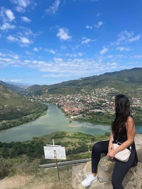 Tbilisi: Mtskheta Jvari Bazaar, Chronicles of Georgia & Wine - Mtskheta: cathedral, bazaar, and Georgian flavors