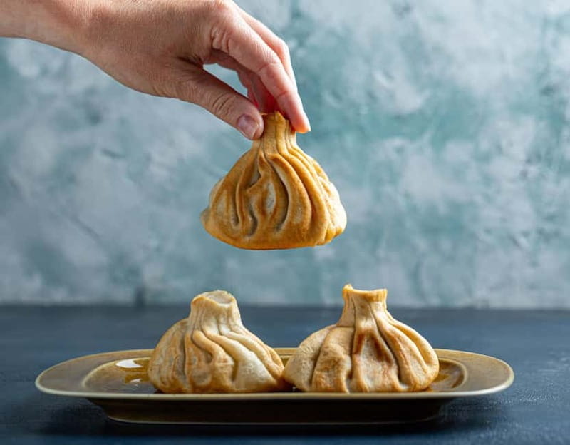 Tbilisi: Street Food & Sightseeing Tour with Local Markets - Four kinds of khinkali, not one