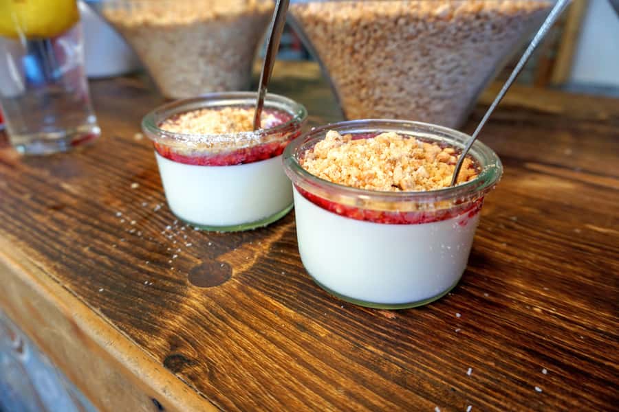 Tel Aviv: 2-Hour Carmel Market Tour in English with Lunch - Tasting Middle Eastern food one bite at a time