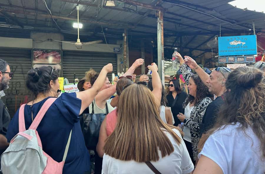 Tel Aviv: Carmel Market Food Tasting Tour “Shuk Hacarmel” - Comfort, access, and weather