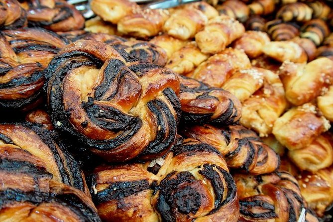 Tel Aviv Food Tour of the Carmel Market - The meeting point deserves extra attention