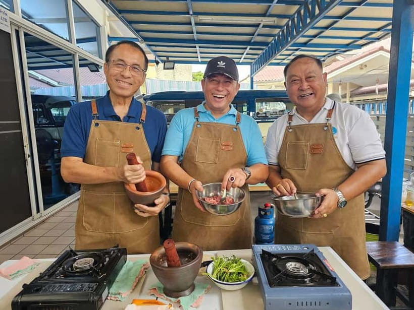 Thai Herbal Cooking Class & Market Tour in Bangkok - The ride to Sunee’s family cooking house