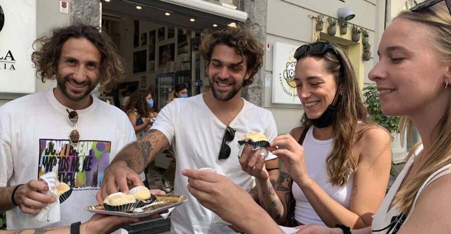 The Original Street Food & Market Tour of Naples - Starting in Piazza Dante with Giovanni