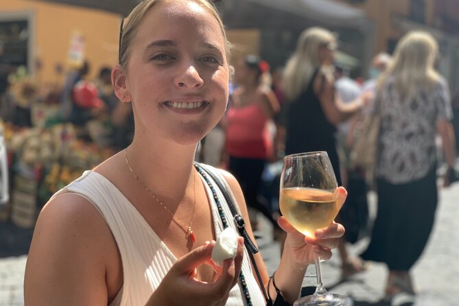 The Unfiltered Street Food & Market Tour of Naples (by Streaty) - Following food through the Spanish Quarter