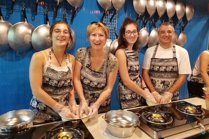 Tingly Thai Cooking Class with Morning Market Tour - Vegetarian, halal, and allergy considerations