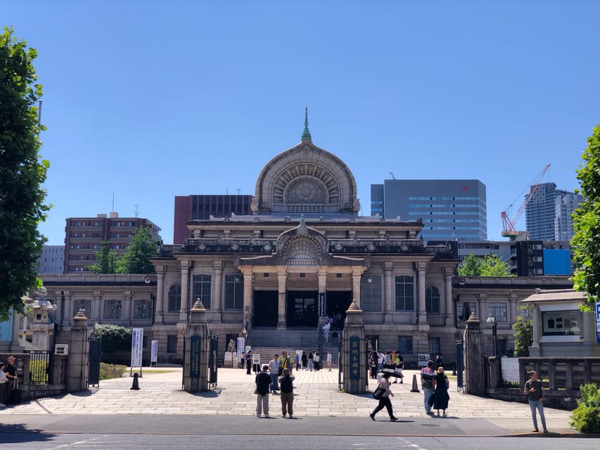 Tokyo Tours in Spanish (Tsukiji Market-Ginza-Tokyo Tower) - Tsukiji Outer Market: two hours around Tokyo’s food quarter