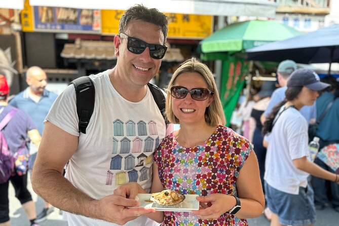 Tokyo: Tsukiji Fish Market Food and Walking tour - Practical details that affect your morning