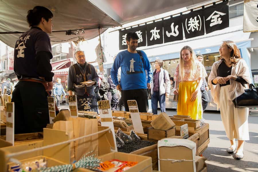 Tokyo: Tsukiji Market Walking Tour & Sushi Cooking Class - From market browsing to the ABC Cooking Studio