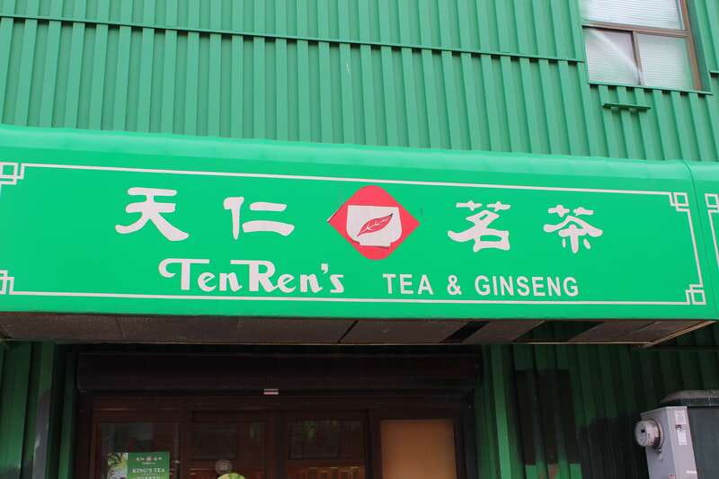 Toronto: 2-Hour Kensington Market Chinatown Walking Tour - What the guide can add